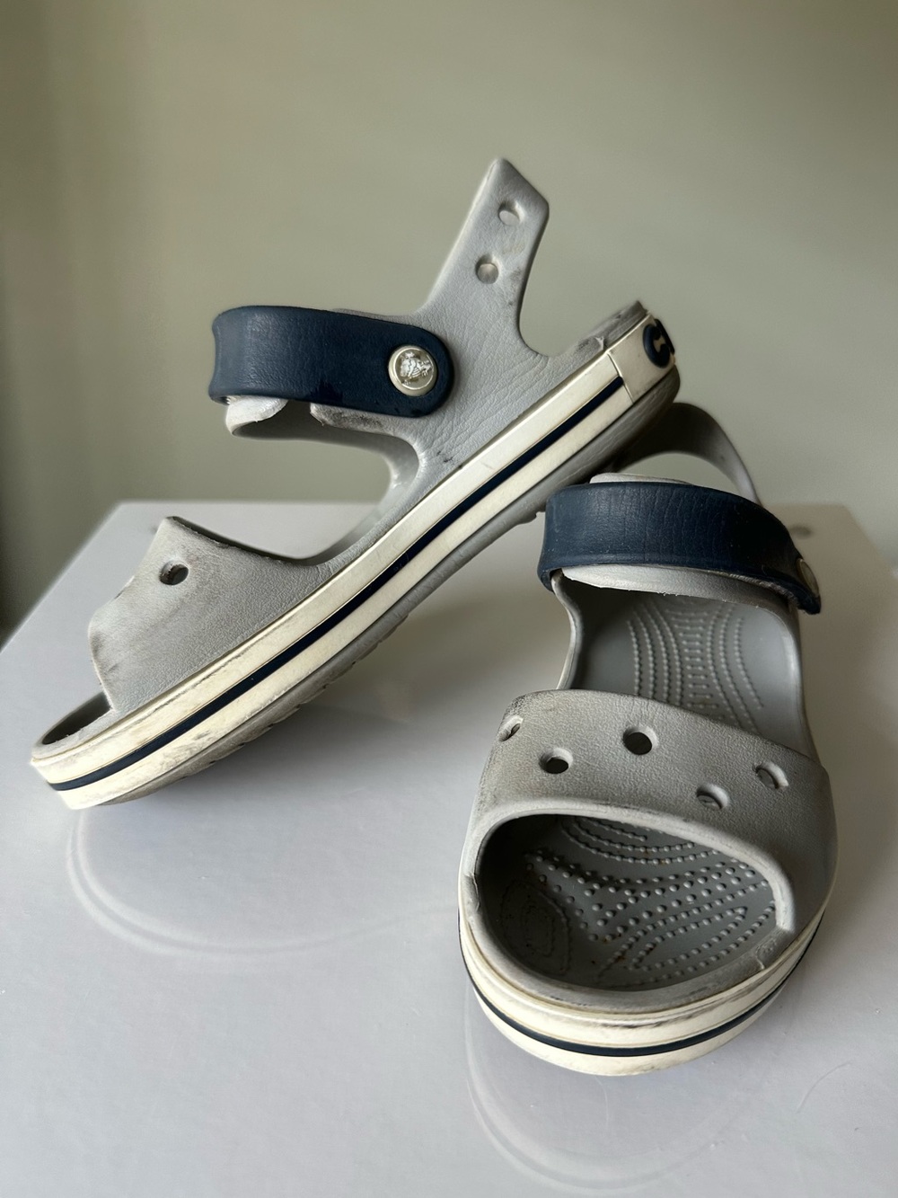 Crocs Crocband Kids Sandals J1 Gray Navy Blue Boys Girls